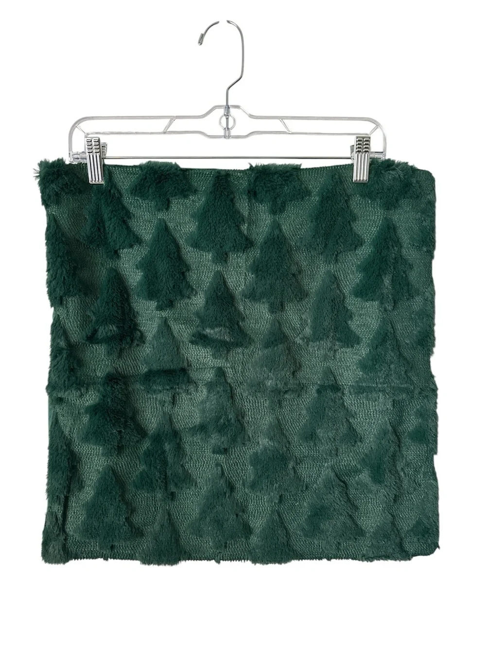 Unbranded Green Holiday Table Too Christmas Tree And Square Green Pillow Case